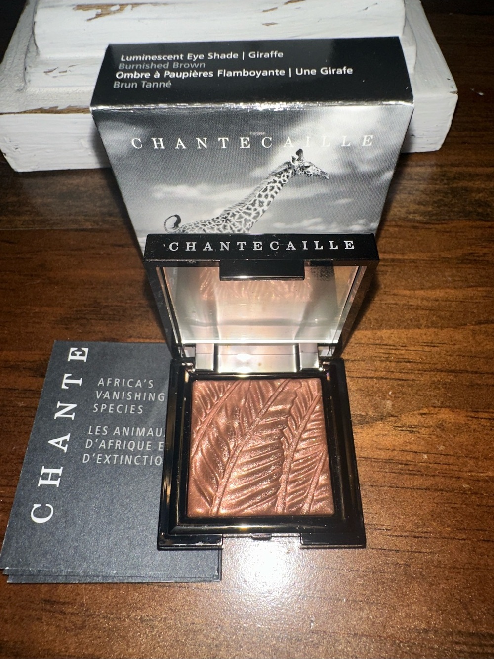 Chantecaille Luminescent Eye Shade - Giraffe
